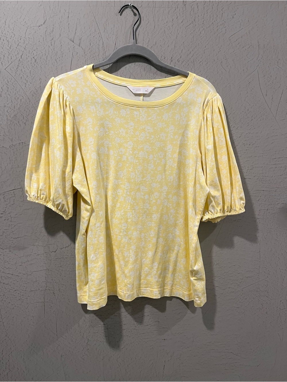 LC Lauren Conrad Yellow Puff Sleeve Floral Tee